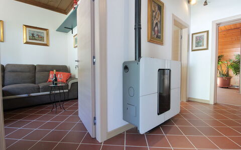 House Angy: Pavimentazione, Pavimento, Elettrodomestico, Camera, Macchina, Pianta Della Casa, Color Legno, Apparecchio Major, Piastrella, Pavimento In Legno