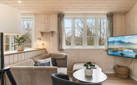 Martta - 250M from the Sea: Mobilia, Interior Design, Legna, Pavimentazione, Pavimento, Camera, Soffitto, Casa, Illuminazione, Soggiorno