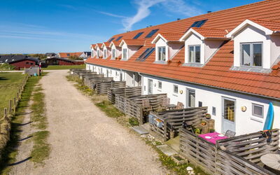 Sinika - 400M from the Sea