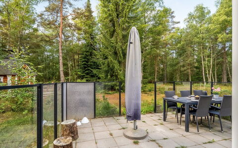 Jooseppi - 4.8Km from the Sea: Giardino, Shade, Mobili Da Esterno, Woodland, Backyard, Landscaping, Cortile, Boschetto, Struttura Esterna