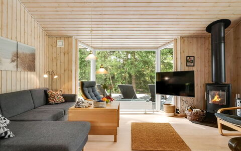 Uma - from the Sea: Mobilia, Interior Design, Pavimentazione, Divano, Legna, Pavimento, Soggiorno, Soffitto, Camera, Illuminazione