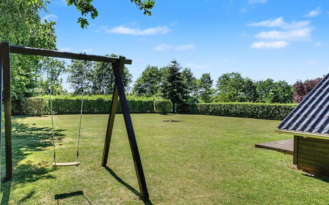 Troen - 400M from the Sea: Erba, Plain, Lotto, Giardino, Prato, Shade, Parco, Prato, Landscaping
