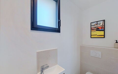 4 Mouettes: Parete, Pavimentazione, Pavimento, Idraulico Fixture, Interior Design, Casa, Camera, Bagno, Rubinetto