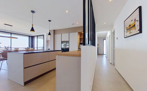 4 Mouettes: Pavimentazione, Interior Design, Pavimento, Legna, Soffitto, Mobilia, Cucina, Pavimento In Legno, Controsoffitto, Illuminazione