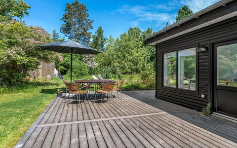 Franki - 1.8Km from the Sea: Legna, Latifoglie, Pavimento In Legno, Plank, Deck, Raccordo, Villetta, Groundcover, Portico, Color Legno