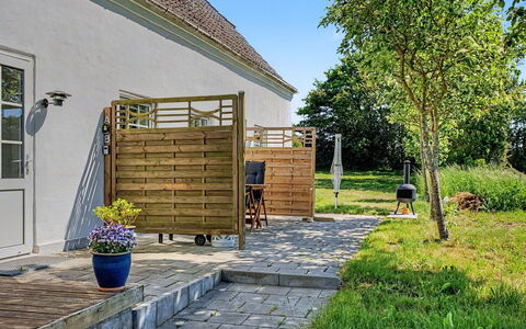 Mynthe - 750M from the Sea: Legna, Giardino, Latifoglie, Color Legno, Mobili Da Esterno, Recinzione, Backyard, Landscaping, Home Scherma, Plank