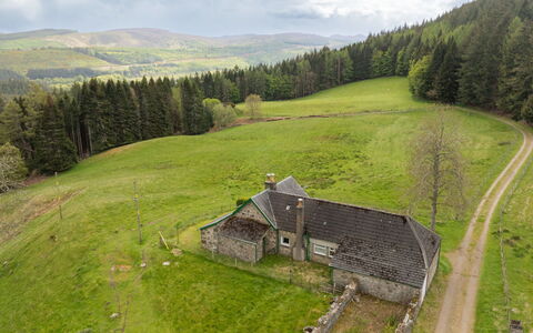 Moalnaceap: Erba, Casa, Pascolo, Villetta, Area Rurale, Plain, Paesaggio, Lotto, Highland, Tetto
