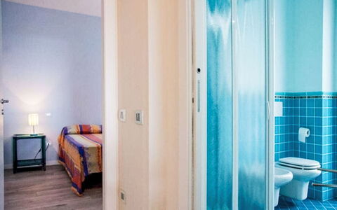Villa Giglio Marino Fronte Mare: Interior Design, Pavimento, Pavimentazione, Soffitto, Appartamento, Mobilia, Camera, Camera Da Letto, Letto, Color Legno