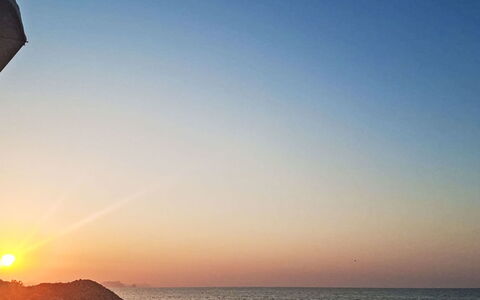 Last Sun Roccella: Acqua, Risorse Idriche, Corpo D'Acqua, Roccia, Costa, Paesaggio Naturale, Promontorio, Costiera E Morfologie Oceanic, Terreno, Promontorio