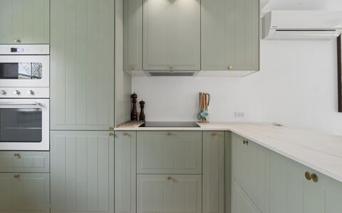 Franka - 1.1Km from the Sea: Legna, Interior Design, Pavimentazione, Cabinetry, Cucina, Soffitto, Pavimento, Elettrodomestico Da Cucina, Controsoffitto, Casa