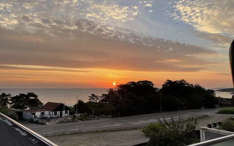 Evalina - 150M from the Sea: Cielo, Nube, Afterglow, Orizzonte, Tramonto, Crepuscolo, Alba, Sera, Red Sky Alla Mattina, Arancia
