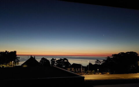 Evalina - 150M from the Sea: Cielo, Blu, Orizzonte, Crepuscolo, Afterglow, Sera, Tramonto, Mattina, Luce Del Sole, Red Sky Alla Mattina