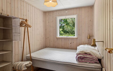 Elisej - 350M from the Sea: Pavimentazione, Legna, Pavimento, Interior Design, Camera Da Letto, Soffitto, Mobilia, Pavimento In Legno, Camera, Letto