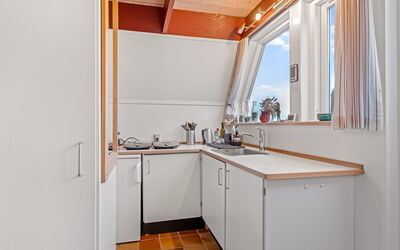 Tavita - 100M from the Sea