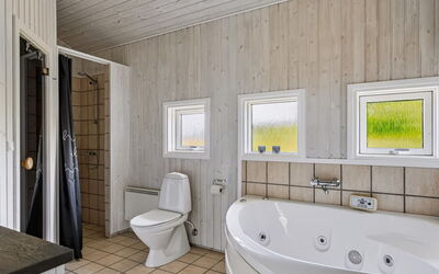 Hedvig - 500M from the Sea
