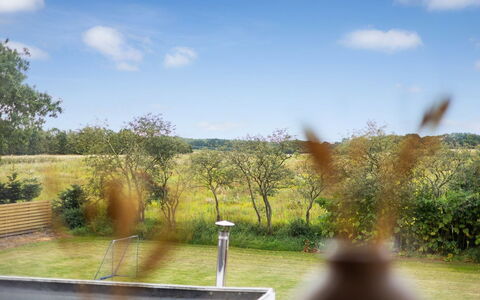 Grimi - 36Km from the Sea: Blu, Arbusto, Villetta, Groundcover, Giardino, Estate, Shade, Landscaping, Agriturismo, Eco Hotel