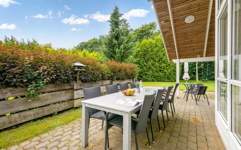 Ljuba - 40Km from the Sea: Giardino, Lotto, Casa, Mobilia, Shade, Mobili Da Esterno, Prato, Sedia, Landscaping, Cortile