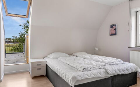 Aave - 5Km from the Sea: Legna, Pavimentazione, Camera Da Letto, Interior Design, Pavimento, Letto, Mobilia, Pavimento In Legno, Soffitto, Casa