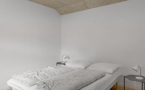 Aave - 5Km from the Sea: Soffitto, Pavimentazione, Interior Design, Pavimento, Camera Da Letto, Camera, Lampada, Gesso