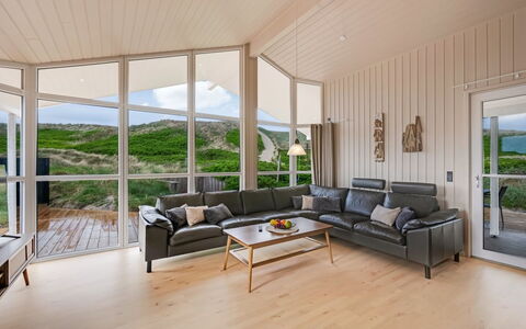 Mine - from the Sea: Interior Design, Pavimentazione, Soffitto, Pavimento, Pavimento In Legno, Divano, Soggiorno, Camera, Mobilia