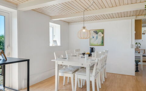 Jorek - 700M from the Sea: Mobilia, Interior Design, Pavimentazione, Pavimento, Legna, Soffitto, Tavolo, Sedia, Cucina & Sala Da Pranzo Tavolo, Sala Da Pranzo