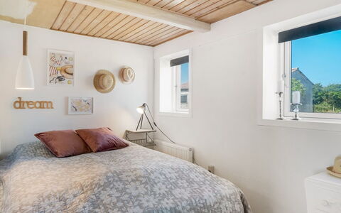 Jorek - 700M from the Sea: Interior Design, Camera Da Letto, Letto, Parete, Mobilia, Legna, Soffitto, Pavimentazione, Pavimento, Lenzuolo