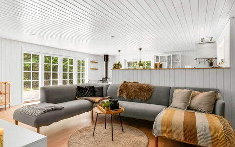 Bengta - from the Sea: Pavimentazione, Pavimento In Legno, Interior Design, Legna, Mobilia, Pavimento, Divano, Soggiorno, Soffitto, Pavimento Laminato