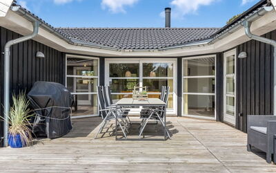 Oddvar - 400M from the Sea