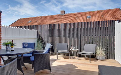 Henritte - 200M from the Sea