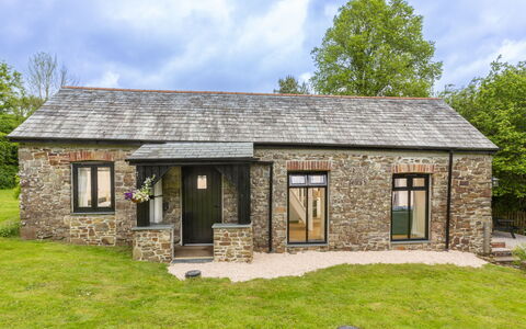 Buttermilk Cottage: Bianca, Font, Numero