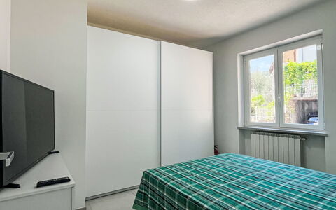 Alessandro: Interior Design, Parete, Camera Da Letto, Pavimentazione, Soffitto, Letto, Camera, Pavimento, Mobilia, Illuminazione