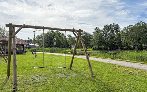 Petra: Erba, Spazio Pubblico, Attrezzatura Giochi All'Aperto, Plain, Parco, Ricreazione, Swing, Shade, Prato, Giardino