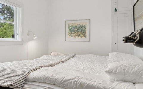 Dalia - 850M from the Sea: Letto, Camera Da Letto, Mobilia, Bedding, Lenzuolo, Parete, Interior Design, Biancheria, Pavimento, Soffitto