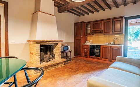 Grosseto 830: Mobilia, Interior Design, Pavimentazione, Legna, Soffitto, Pavimento, Camera, Illuminazione, Casa, Soggiorno