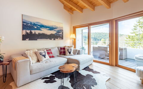 Flims 796: Mobilia, Interior Design, Divano, Soggiorno, Pavimentazione, Pavimento, Camera, Appartamento, Soffitto