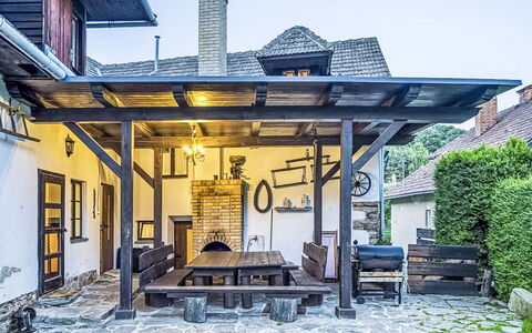 Fairytale Retreat: Mobilia, Mare, Sedia, Shade, Balcone, Mobili Da Esterno, Eco Hotel, Costa, Deck, Color Legno