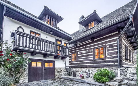 Fairytale Retreat: Mobilia, Mare, Sedia, Shade, Balcone, Mobili Da Esterno, Eco Hotel, Costa, Deck, Color Legno