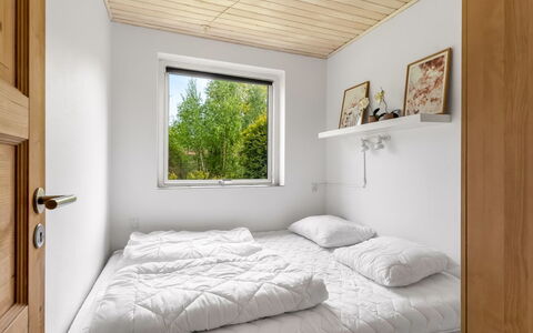 Erna - 900M from the Sea: Mobilia, Mare, Sedia, Shade, Balcone, Mobili Da Esterno, Eco Hotel, Costa, Deck, Color Legno