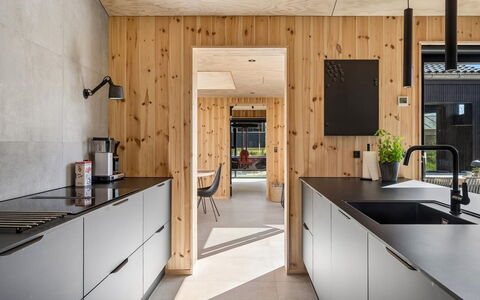 Ania - 500M from the Sea: Cucina, Controsoffitto, Legna, Pavimentazione, Elettrodomestico Da Cucina, Interior Design, Pavimento, Mobilia, Cabinetry, Lampada
