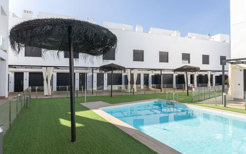 Playa Cruz: Mobilia, Camera Da Letto, Letto, Pavimento, Bedding, Appartamento, Interior Design, Pavimentazione, Lenzuolo, Telaio Del Letto
