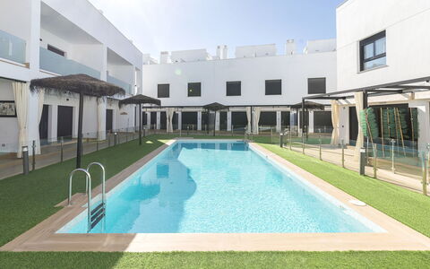 Playa Cruz: Mobilia, Camera Da Letto, Letto, Pavimento, Bedding, Appartamento, Interior Design, Pavimentazione, Lenzuolo, Telaio Del Letto