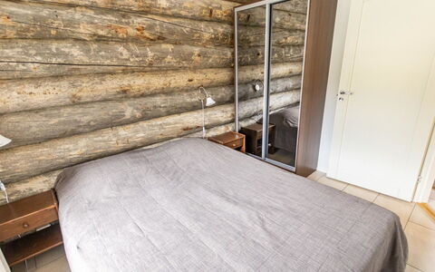 Maahisenrinne 1 a 1: Mobilia, Camera Da Letto, Letto, Pavimento, Bedding, Appartamento, Interior Design, Pavimentazione, Lenzuolo, Telaio Del Letto