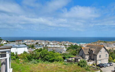 St. Ives 635