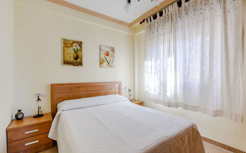 Las Olas: Piscina, Zona Residenziale, Urban Design, Insediamento Umano, Casa, Estate, Appartamento, Ricorrere, Condominio, Hacienda