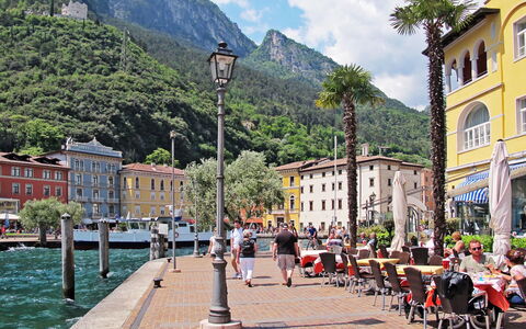 Nala: Geografia Montane, Montagna, Collina, Catena Montuosa, Paesaggio, Highland, Hill Station, Shade, Cresta
