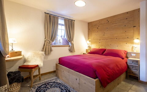 Chalet Ralon: Mobilia, Interior Design, Legna, Soffitto, Camera, Pavimentazione, Pavimento, Letto, Illuminazione, Camera Da Letto