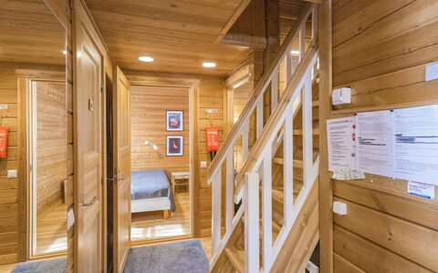 Veramukka B1: Legna, Pavimentazione, Pavimento, Soffitto, Interior Design, Camera, Color Legno, Casa, Latifoglie, Porta