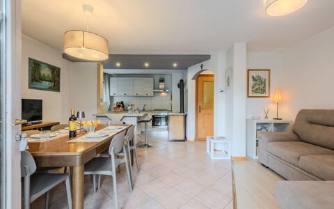 Casa Roby: Interior Design, Mobilia, Pavimentazione, Soffitto, Pavimento, Cucina, Camera, Controsoffitto, Tavolo, Cucina & Sala Da Pranzo Tavolo