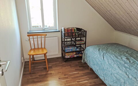 Lövekulle: Pavimento, Pavimentazione, Mobilia, Pavimento In Legno, Interior Design, Legna, Camera Da Letto, Camera, Letto, Casa