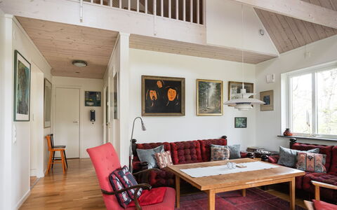 Lövekulle: Interior Design, Mobilia, Pavimentazione, Parete, Legna, Soffitto, Pavimento, Camera, Casa, Soggiorno
